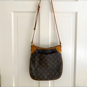 Louis Vuitton Odeon MM Crossbody bag